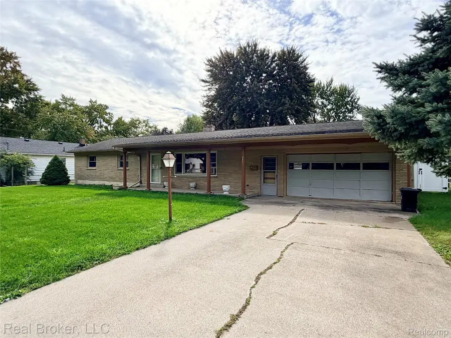 211 Shepard Street, Saginaw, MI 48604 - #2