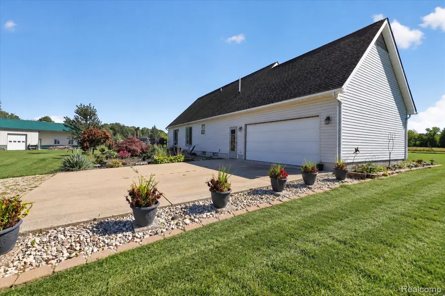 800 Mary Lee Drive, Carleton, MI 48117 - #2