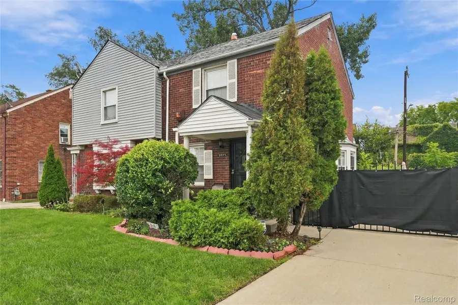 2075 Ewald Circle, Detroit, MI 48238 - #2