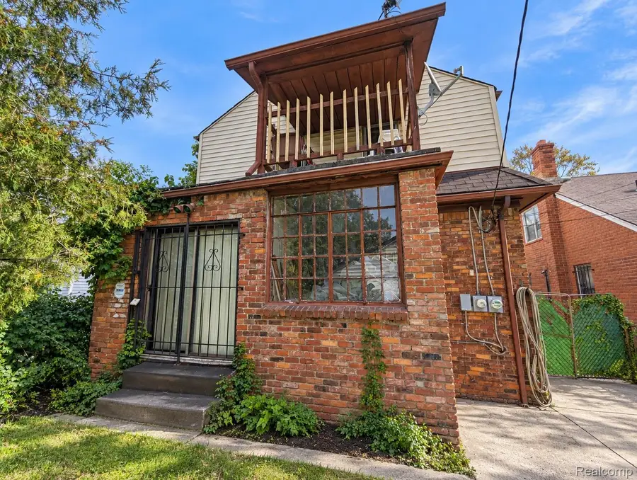 8345 Cloverlawn Street, Detroit, MI 48204 - #3