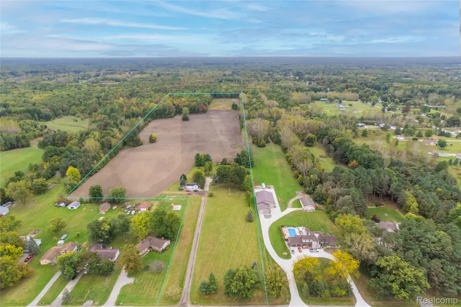 6411 W Farrand Road, Clio, MI 48420 - #3
