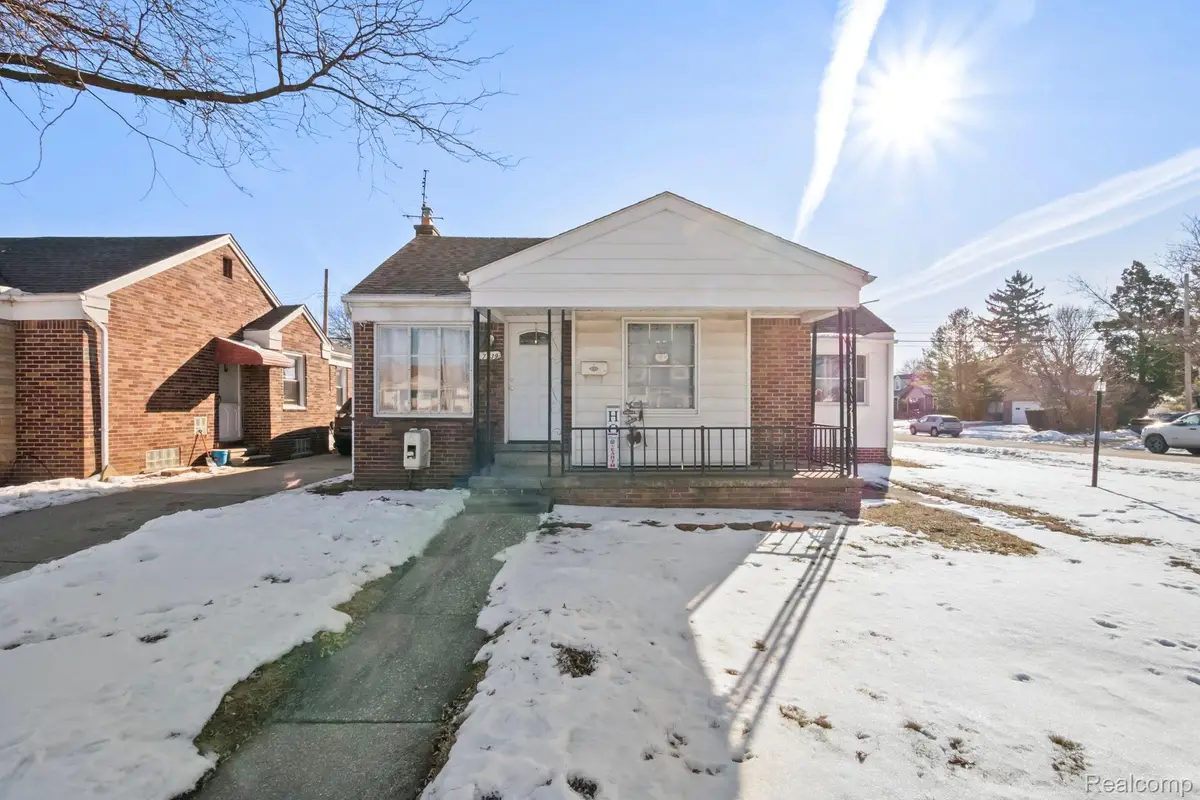 7739 Rosedale Boulevard, Allen Park, MI 48101 - #1