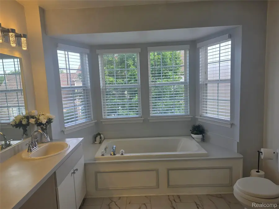 4241 Hunters Circle West Circle W, Canton, MI 48188 - #3