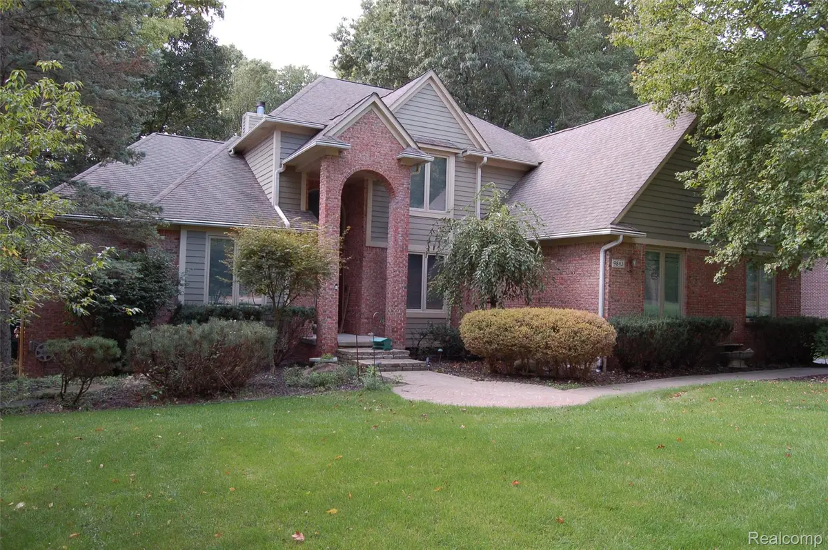 9843 Creekwood Trail, Davisburg, MI 48350 - #1
