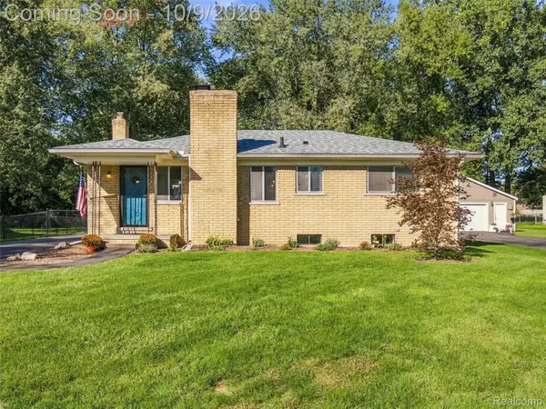 15119 Bainbridge Street, Livonia, MI 48154