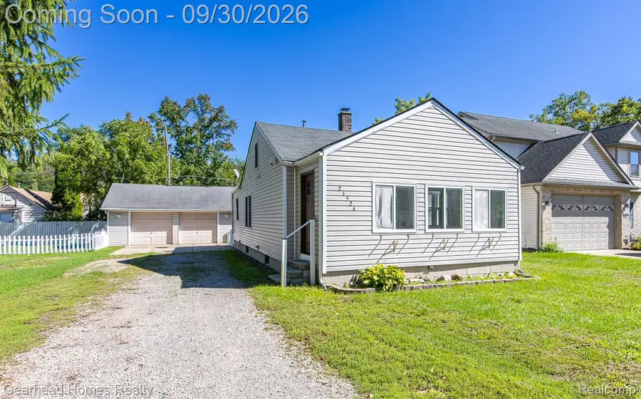 21524 Roosevelt Avenue, Farmington Hills, MI 48336 - #2