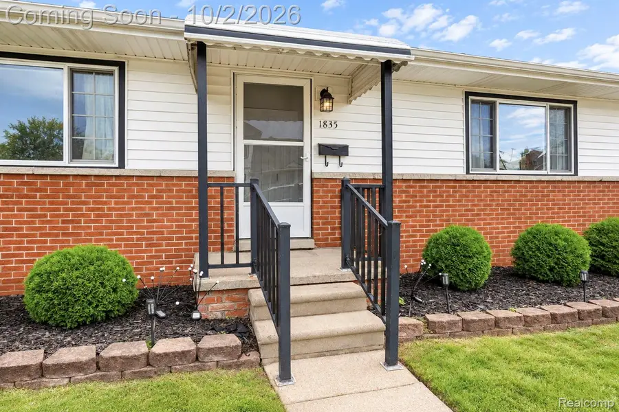 1835 10th Street, Wyandotte, MI 48192 - #3