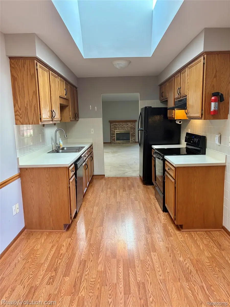 49255 Chestnut Hill Court, Shelby, MI 48315 - #3