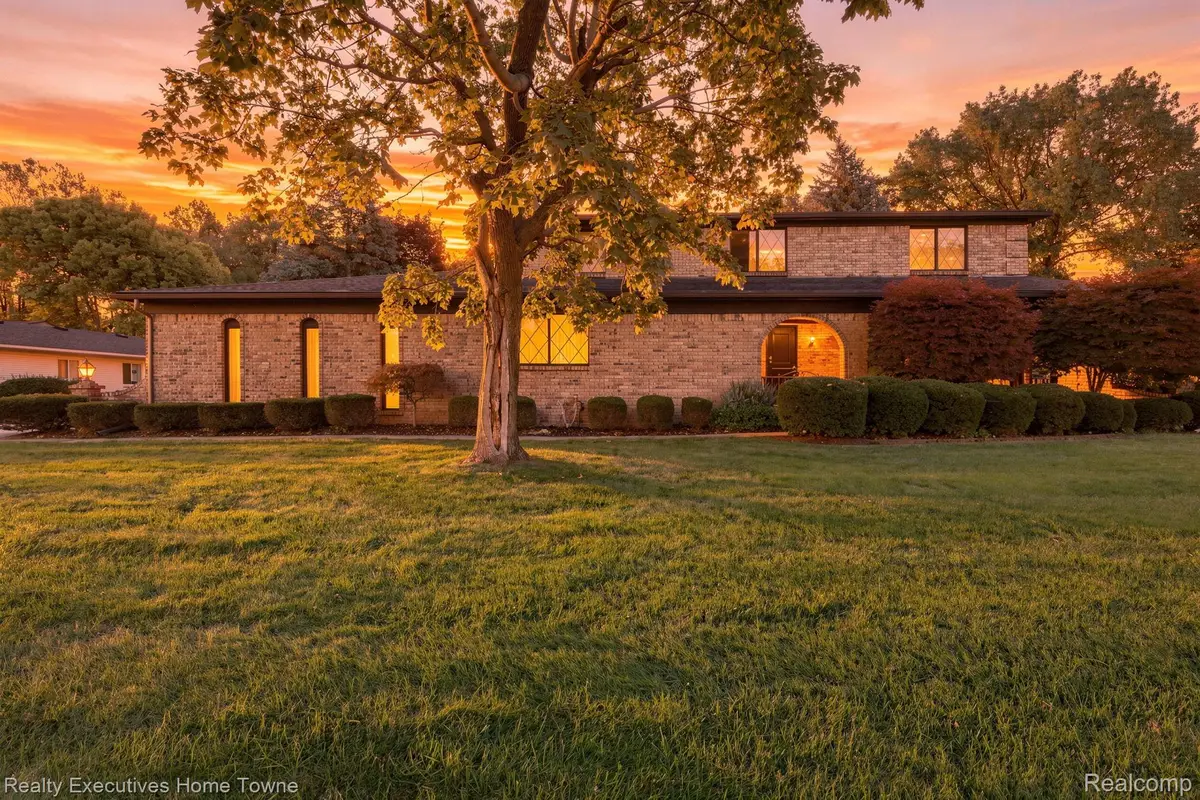 38670 Santa Barbara Street, Clinton Township, MI 48036 - #1