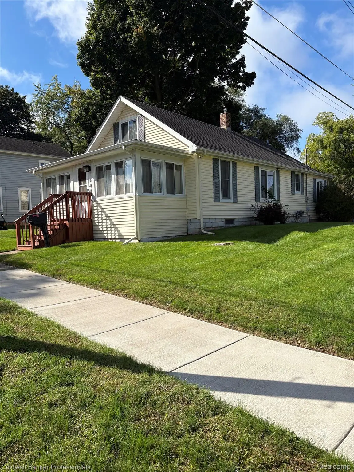 435 N Oak Street, Fenton, MI 48430 - #1