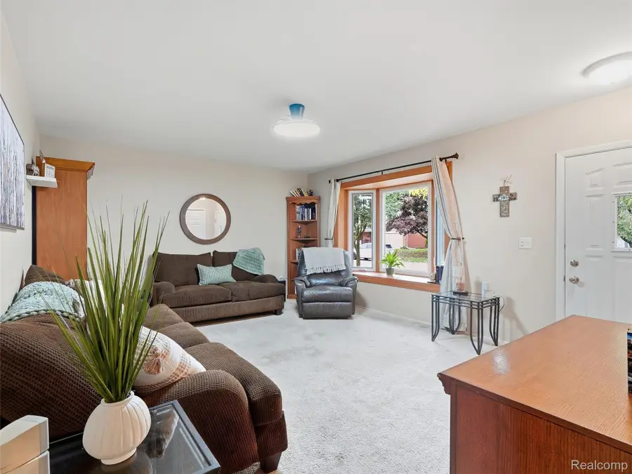 2310 Camilla Drive, Troy, MI 48083 - #3