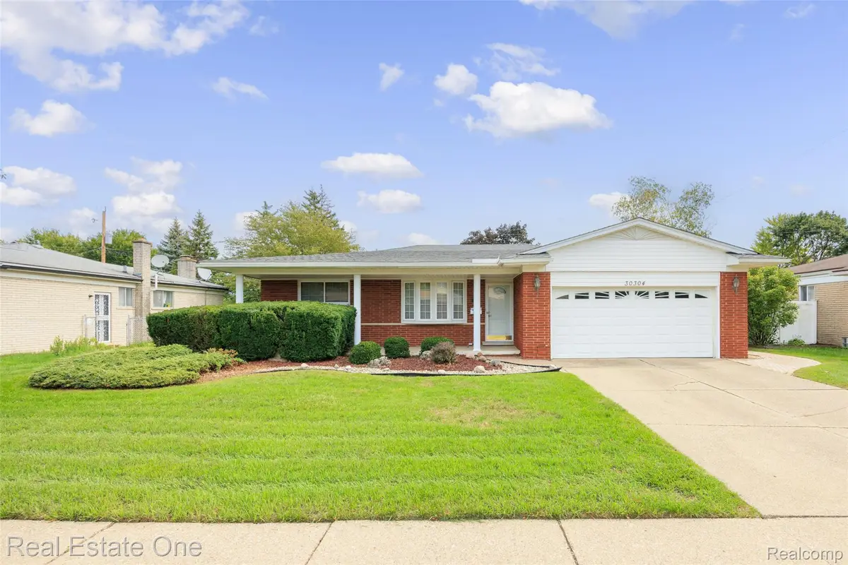 30304 Austin Drive, Warren, MI 48092 - #1