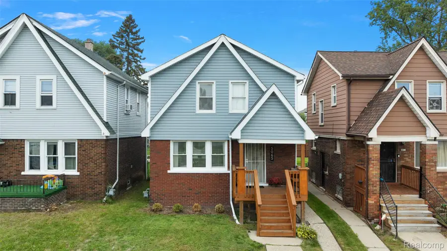 5065 Evaline Street, Hamtramck, MI 48212 - #2
