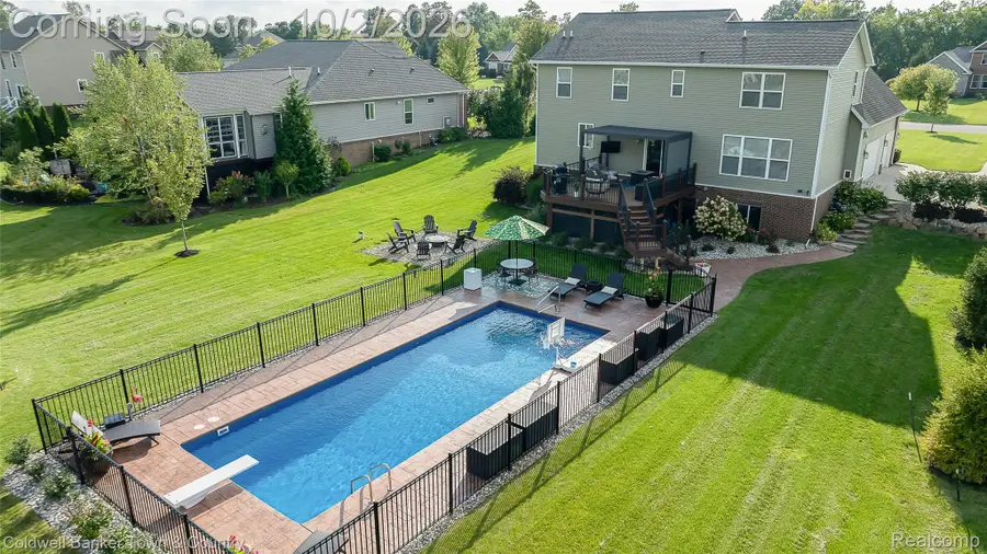 352 Daubony Drive, Brighton, MI 48114 - #2