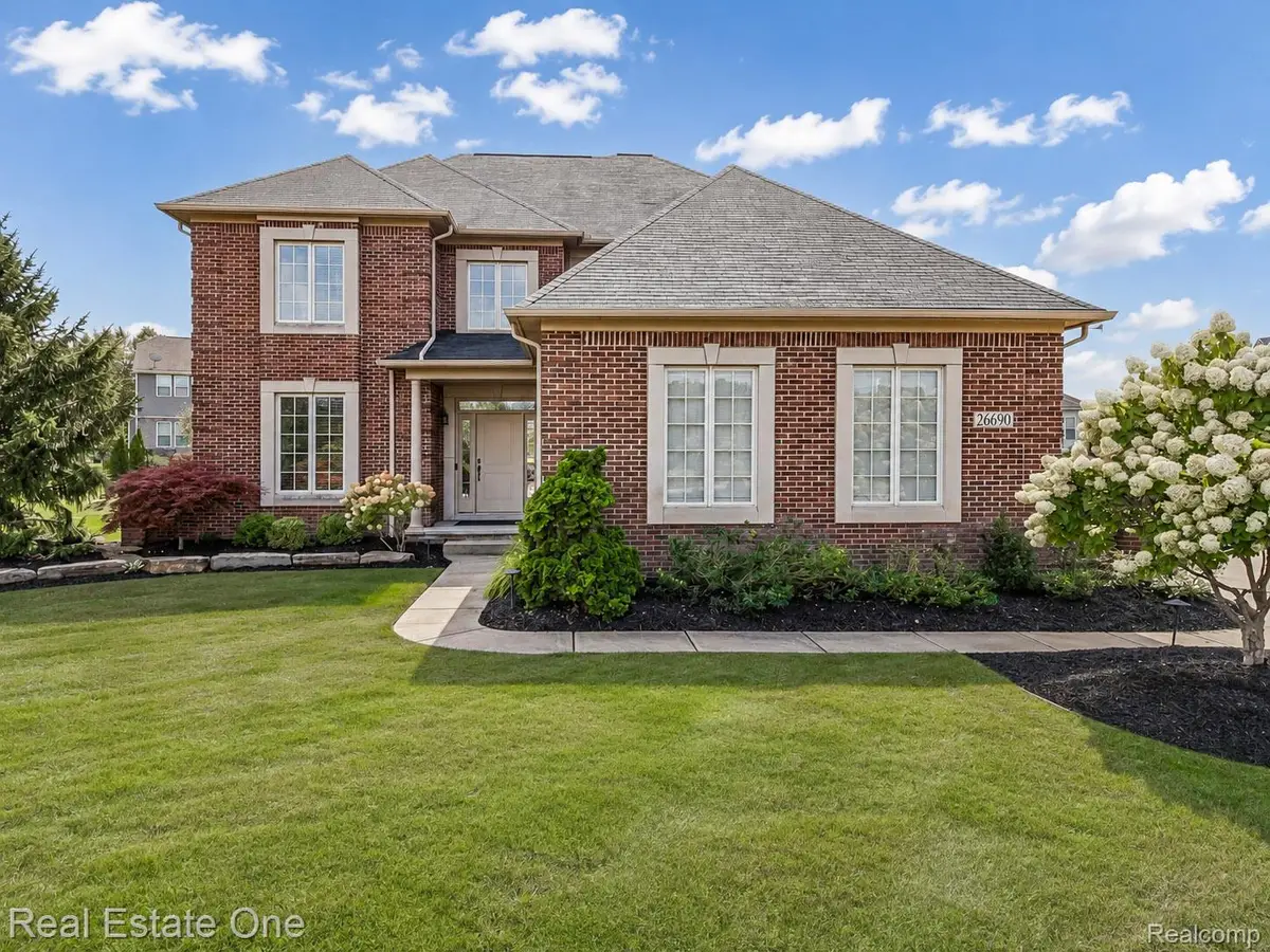 26690 Kentucky Court, South Lyon, MI 48178 - #1