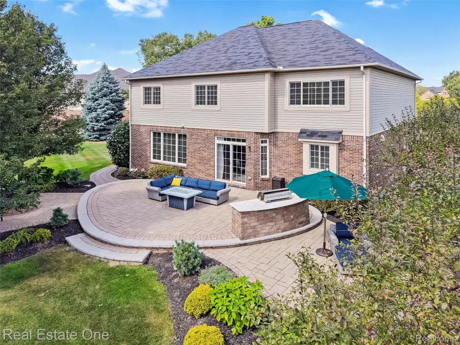 26690 Kentucky Court, South Lyon, MI 48178 - #2
