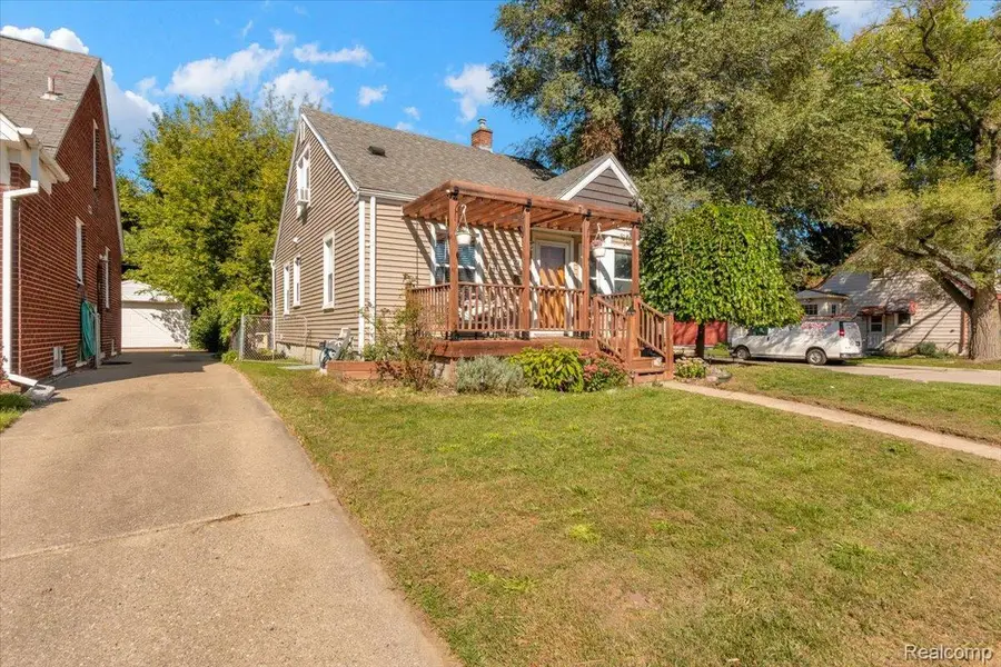 2311 Kalama Avenue, Royal Oak, MI 48067 - #3