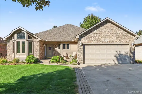 39201 Ajanta Court, SterlingHeights, MI 48310