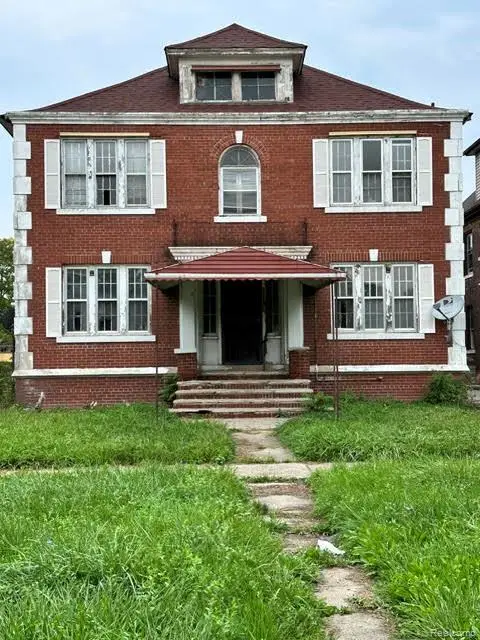 1716 E Grand Boulevard, Detroit, MI 48211