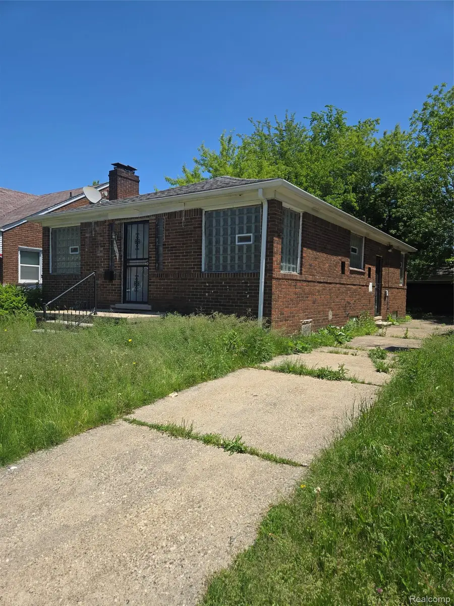 10342 Roxbury Street, Detroit, MI 48224 - #2