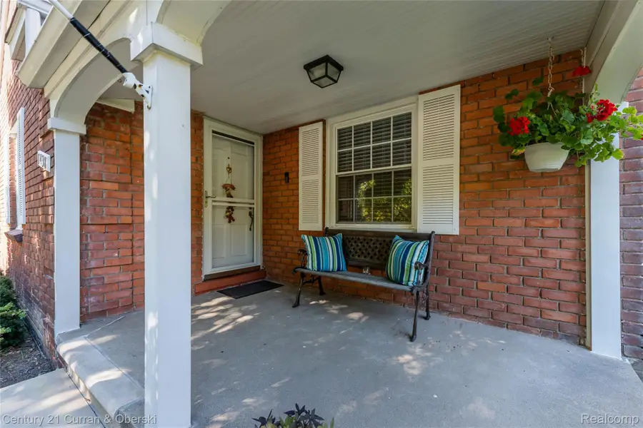 1438 Hawthorne Road, Grosse Pointe Woods, MI 48236 - #3