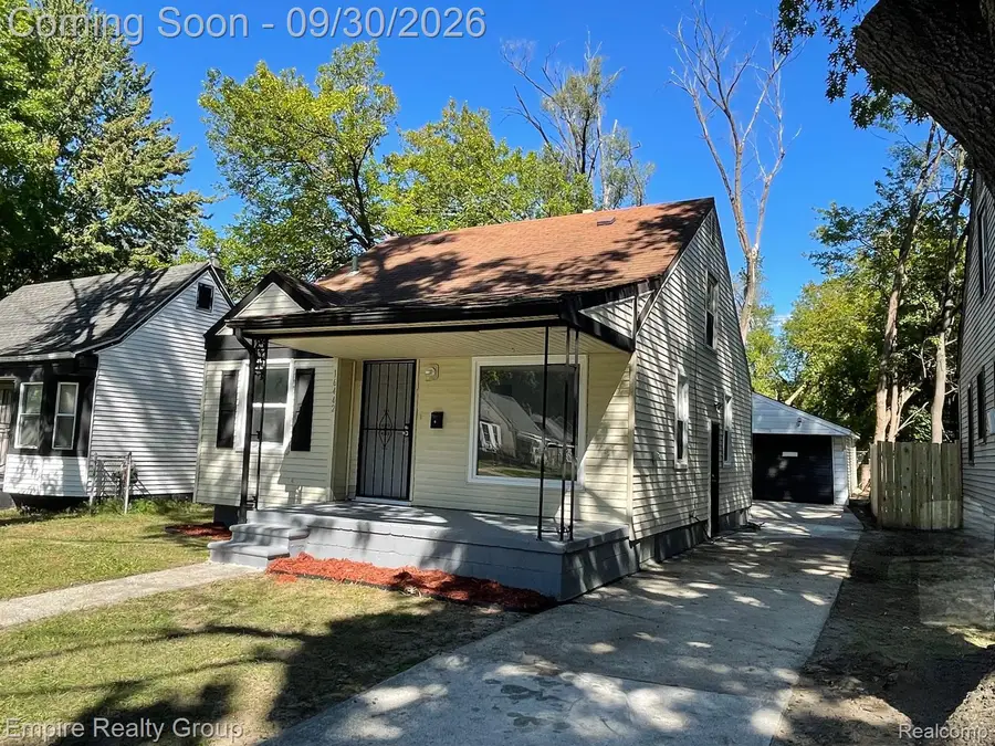 16442 Pembroke Avenue, Detroit, MI 48235 - #2