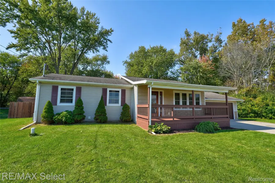 6431 N Webster Road, Mount Morris, MI 48458 - #2