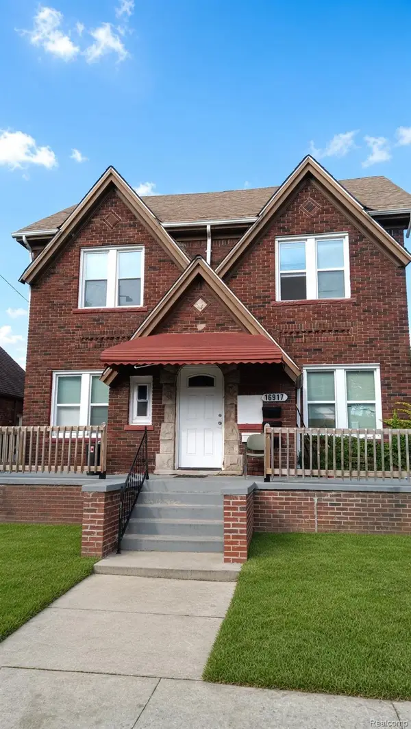 8879 N Clarendon Street, Detroit, MI 48204