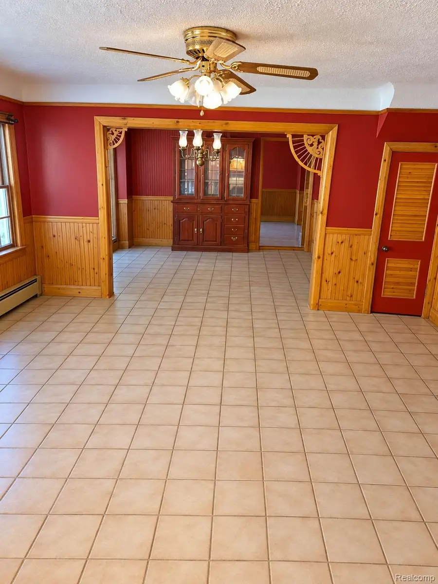 4140 Edgewood Street, Dearborn Heights, MI 48125 - #3