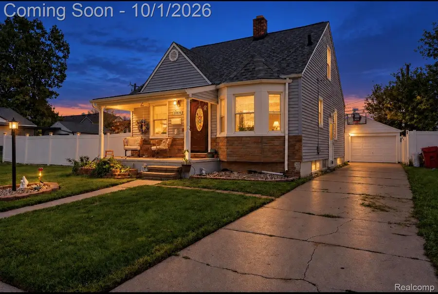 22376 Firwood Avenue, Eastpointe, MI 48021 - #2