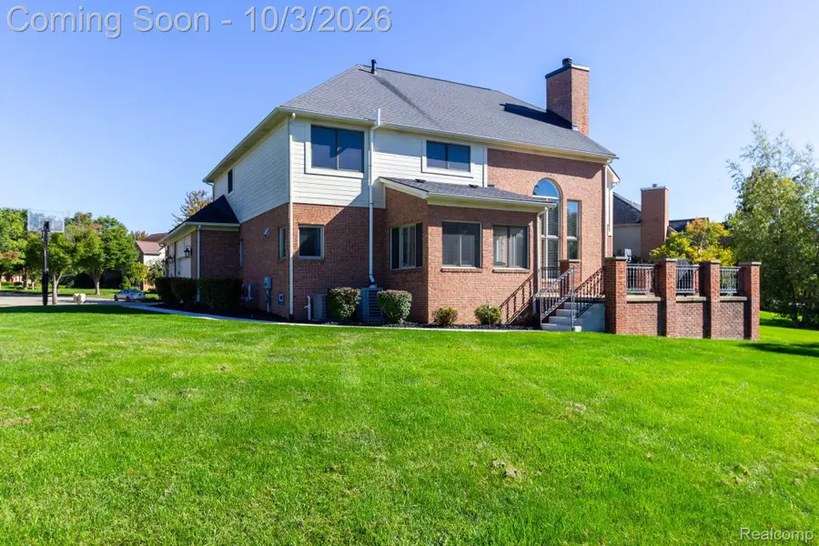 45932 Ashford Circle, Novi, MI 48374 - #2