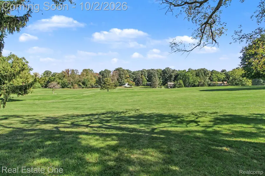 6760 Lombardy Drive, Chelsea, MI 48118 - #2