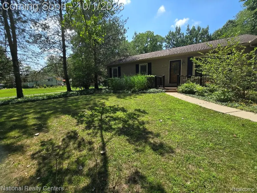 9465 Edward Drive, Brighton, MI 48114 - #3