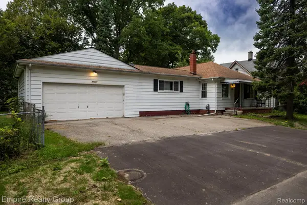 21331 Collingham Avenue, FarmingtonHills, MI 48336