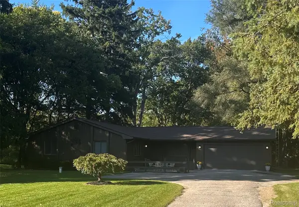 6263 Davison Road, Burton, MI 48509