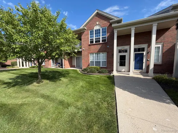 51680 Hale Lane, Chesterfield, MI 48051