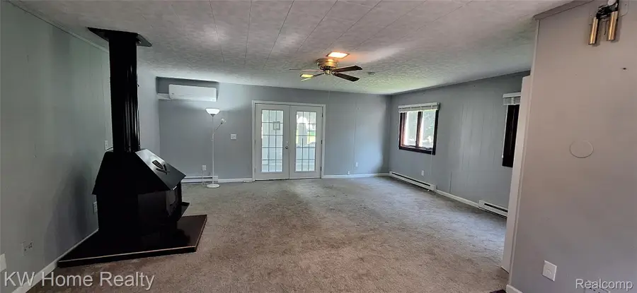 44050 Stassen Avenue Nw, Novi, MI 48375 - #3