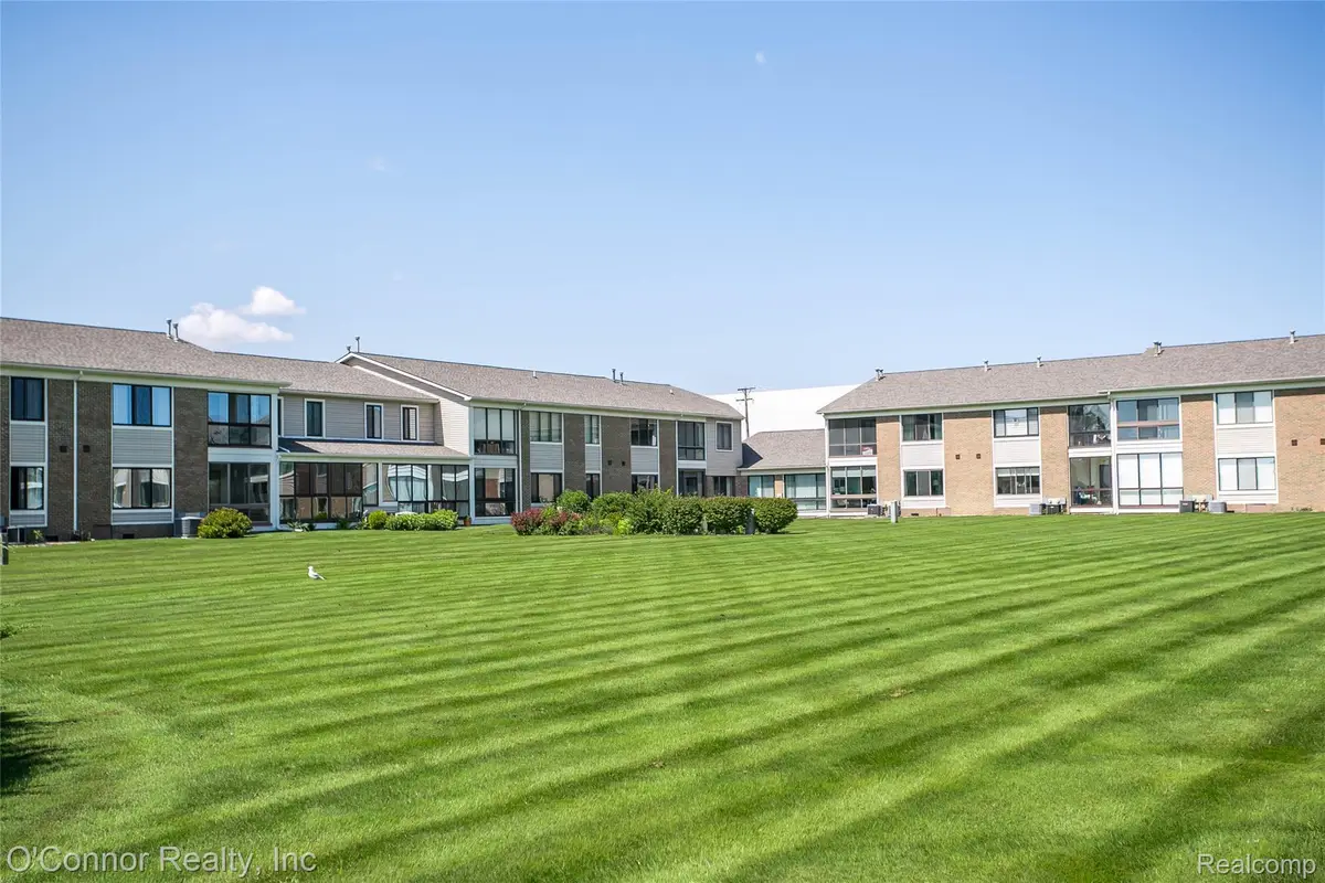 1660 River Road #53, Marysville, MI 48040 - #1