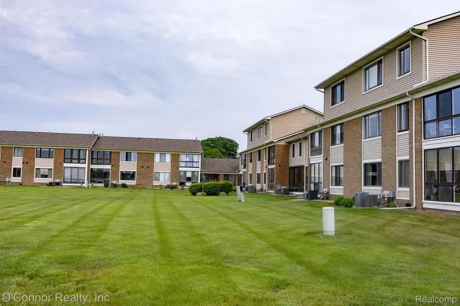 1660 River Road #53, Marysville, MI 48040 - #2