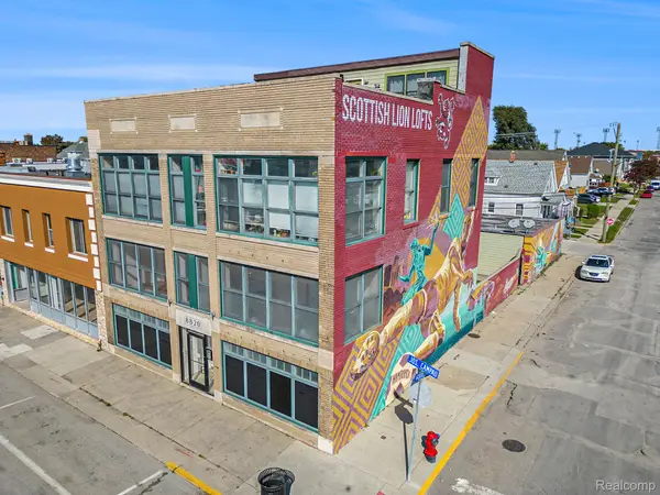 8820 Joseph Campau, Hamtramck, MI 48212