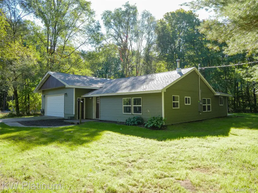 5167 Howard Road, Kimball, MI 48074 - #2