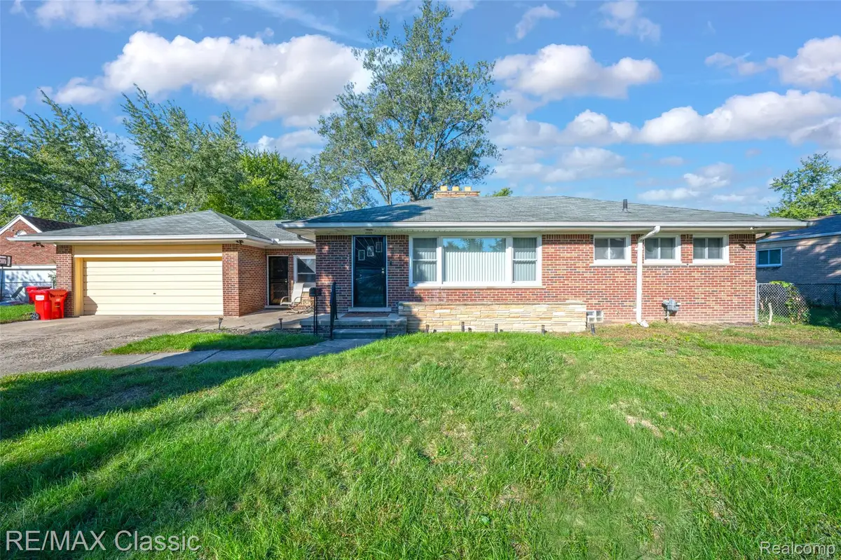 24335 Rosebud Avenue, Eastpointe, MI 48021 - #1