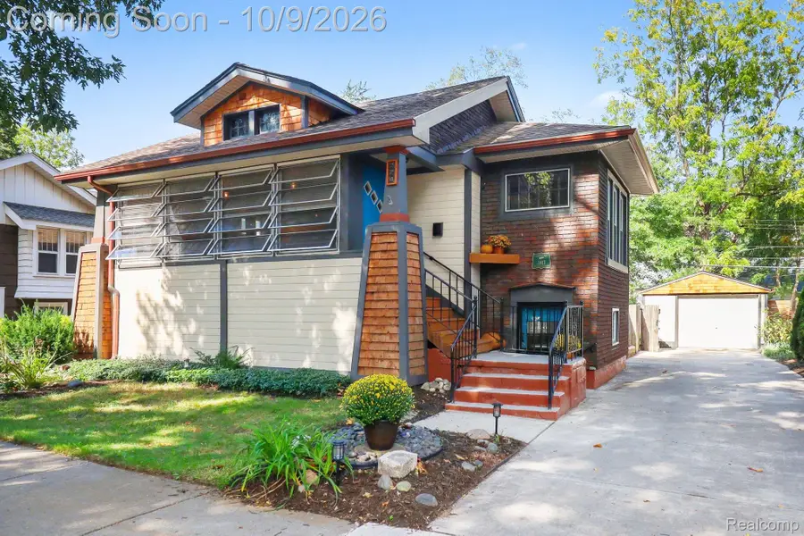 374 Pearson Street, Ferndale, MI 48220 - #2