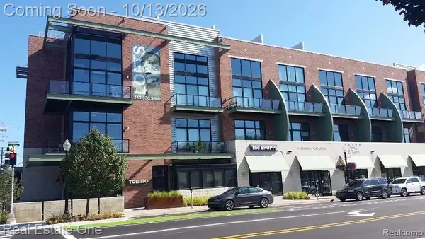211 E 9 Mile Rd Road #204, Ferndale, MI 48220