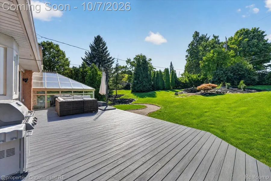 249 W Hurst Drive, Troy, MI 48098 - #3