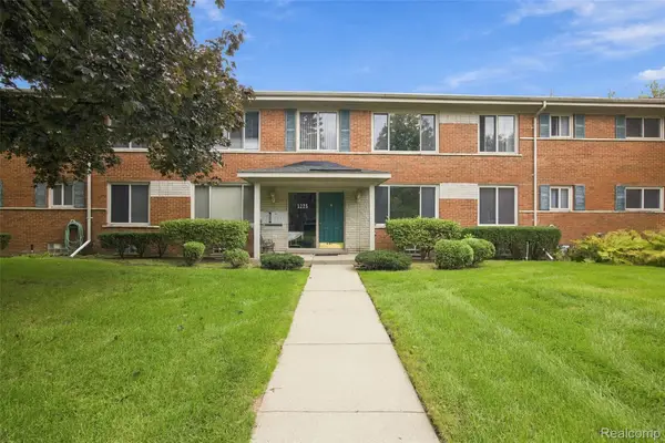 1225 Derby Road #3, Birmingham, MI 48009