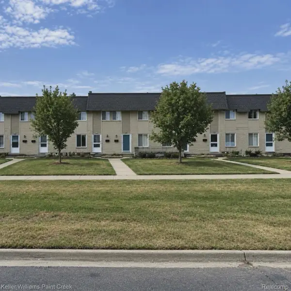 4436 15 Mile Road, SterlingHeights, MI 48310