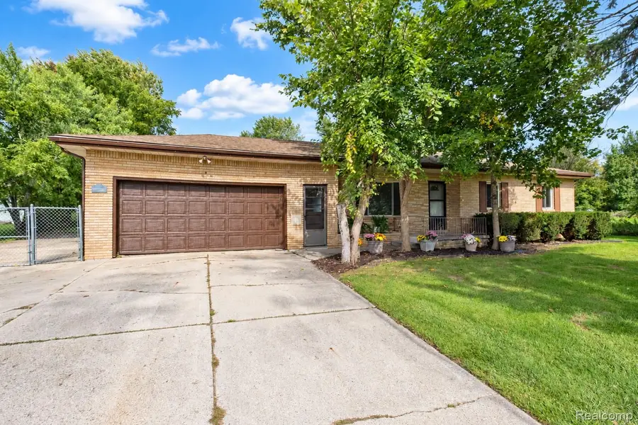 7230 Miller Road, Swartz Creek, MI 48473 - #2