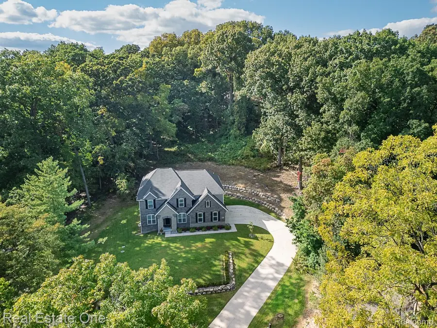 201 Beechview Drive S, Rochester, MI 48306 - #3