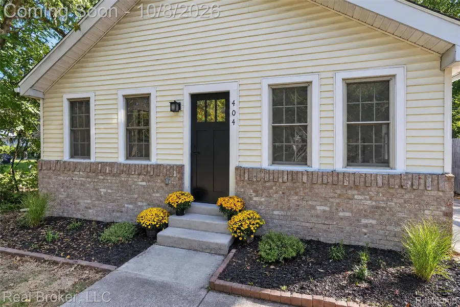 404 Laprairie Street, Ferndale, MI 48220 - #2